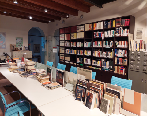 Biblioteca Comunale Santa Caterina "Fondo Moderno"